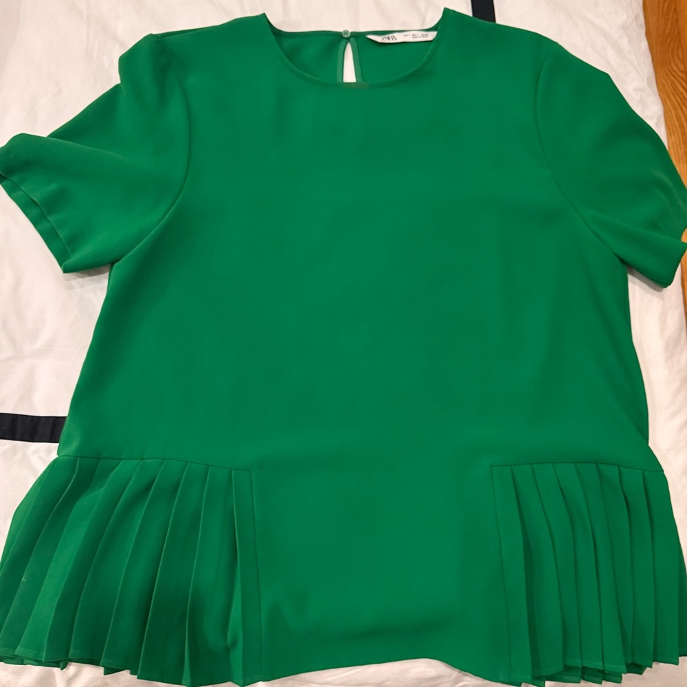 Zara Vibrant Green Top